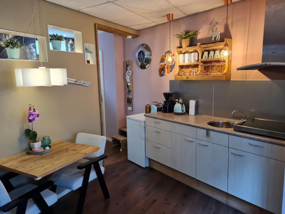 Appartement De Oliekan Small Lemmer Buitenkant foto