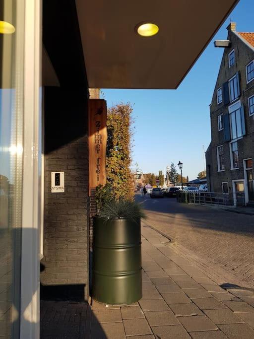 Appartement De Oliekan Small Lemmer Buitenkant foto
